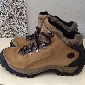 Timberland  boys Boots US size 6